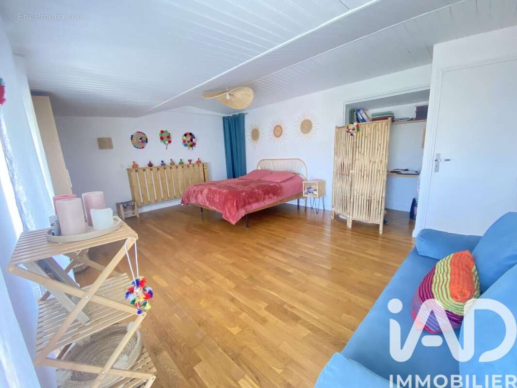 Maison 110 m² à Barbechat  - photo 8
