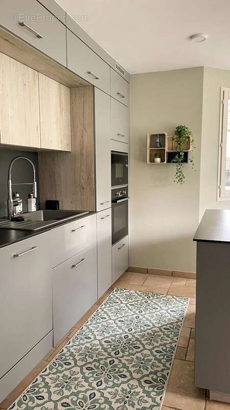 Appartement à AUBERVILLIERS