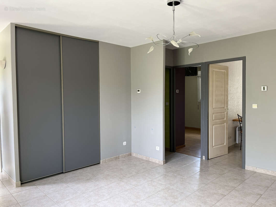 Maison à MILLY-LA-FORET