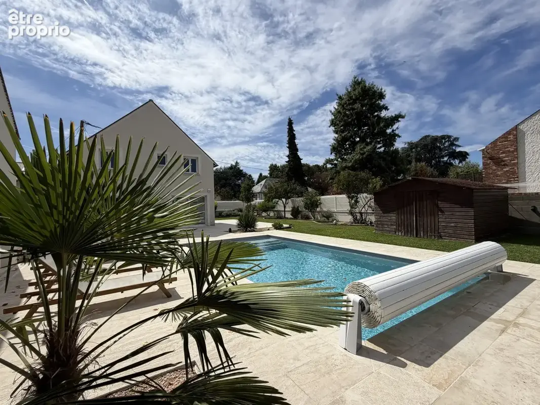 Maison à SAINT-PRYVE-SAINT-MESMIN