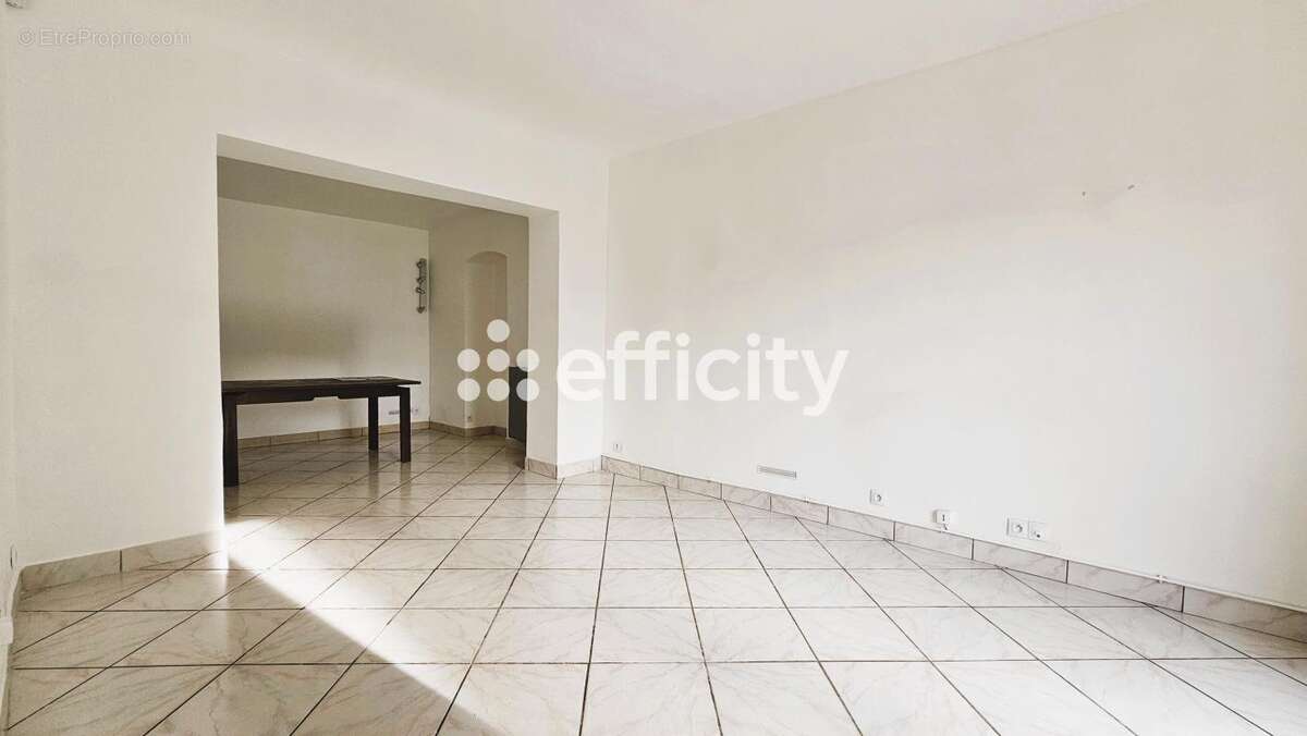 Appartement à DAMPMART