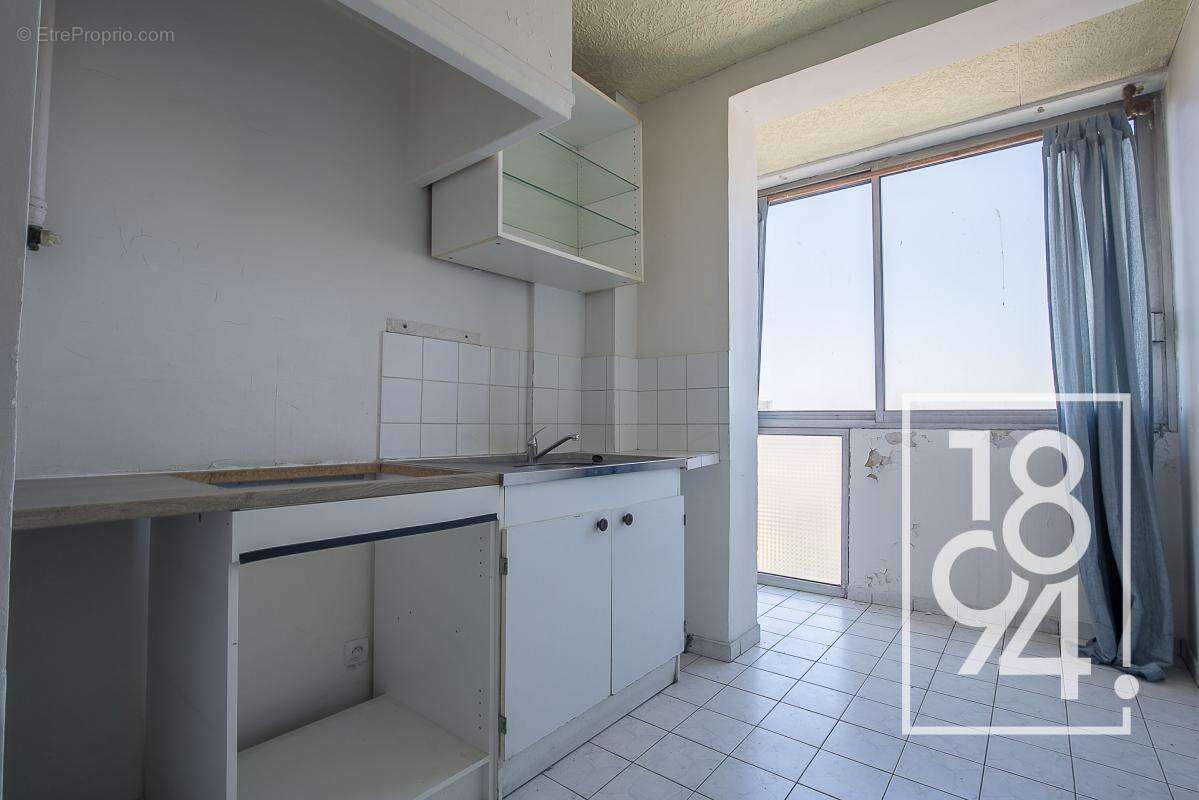 Appartement à MARSEILLE-14E