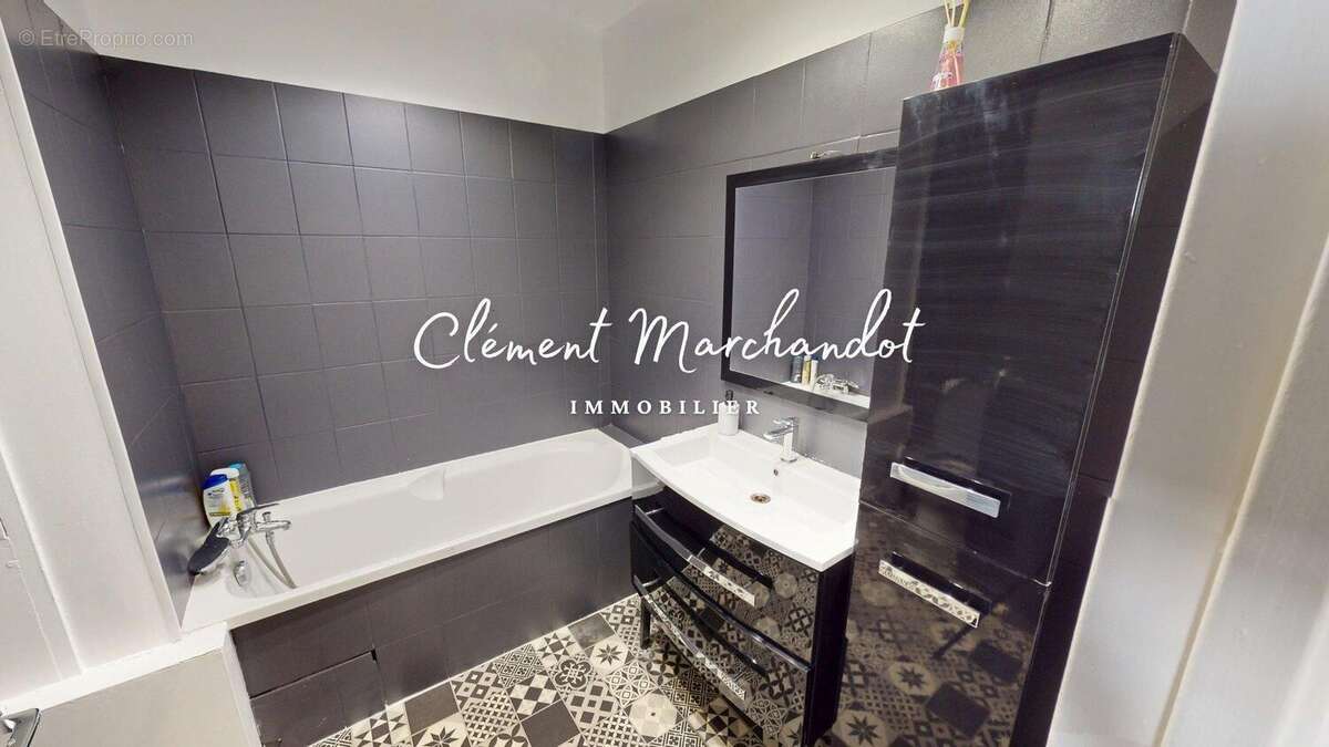 Photo 5 - Appartement à SAINT-DENIS