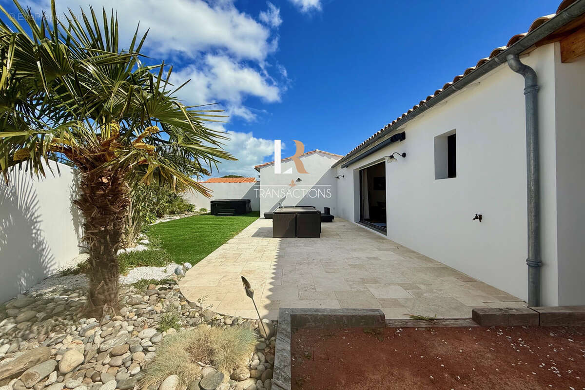 Maison à SAINT-MARTIN-DE-RE