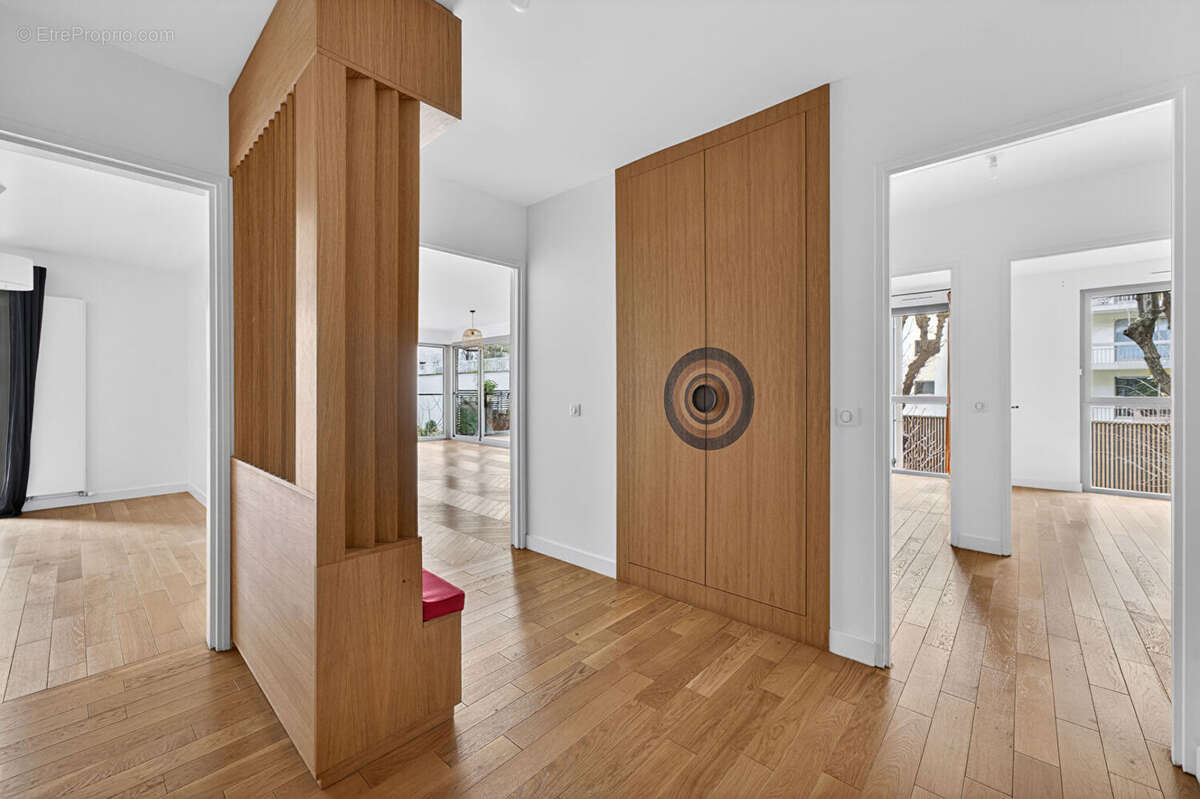 Appartement à PARIS-15E