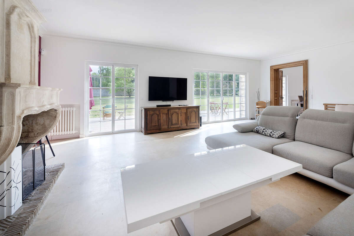 Maison à CHAMPCUEIL