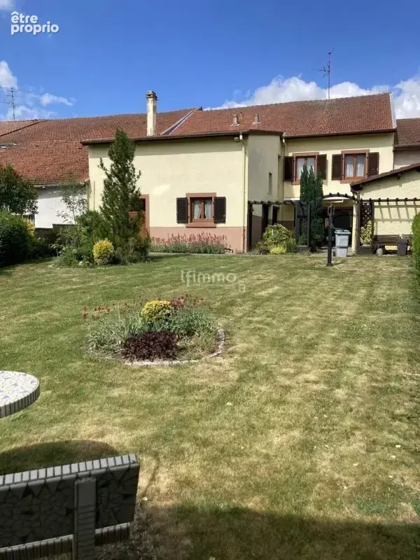Maison, dotée de grands volumes, avec un fort cachet - photo 15