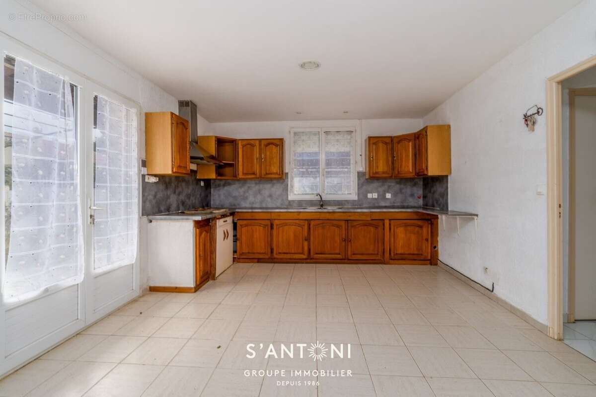 Maison à THEZAN-LES-BEZIERS