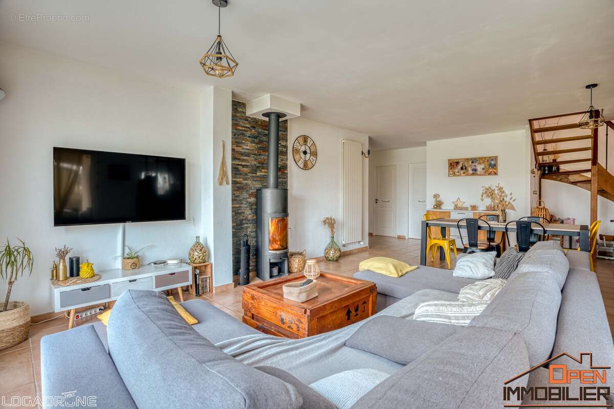 Maison à SAINT-SYLVESTRE-SUR-LOT