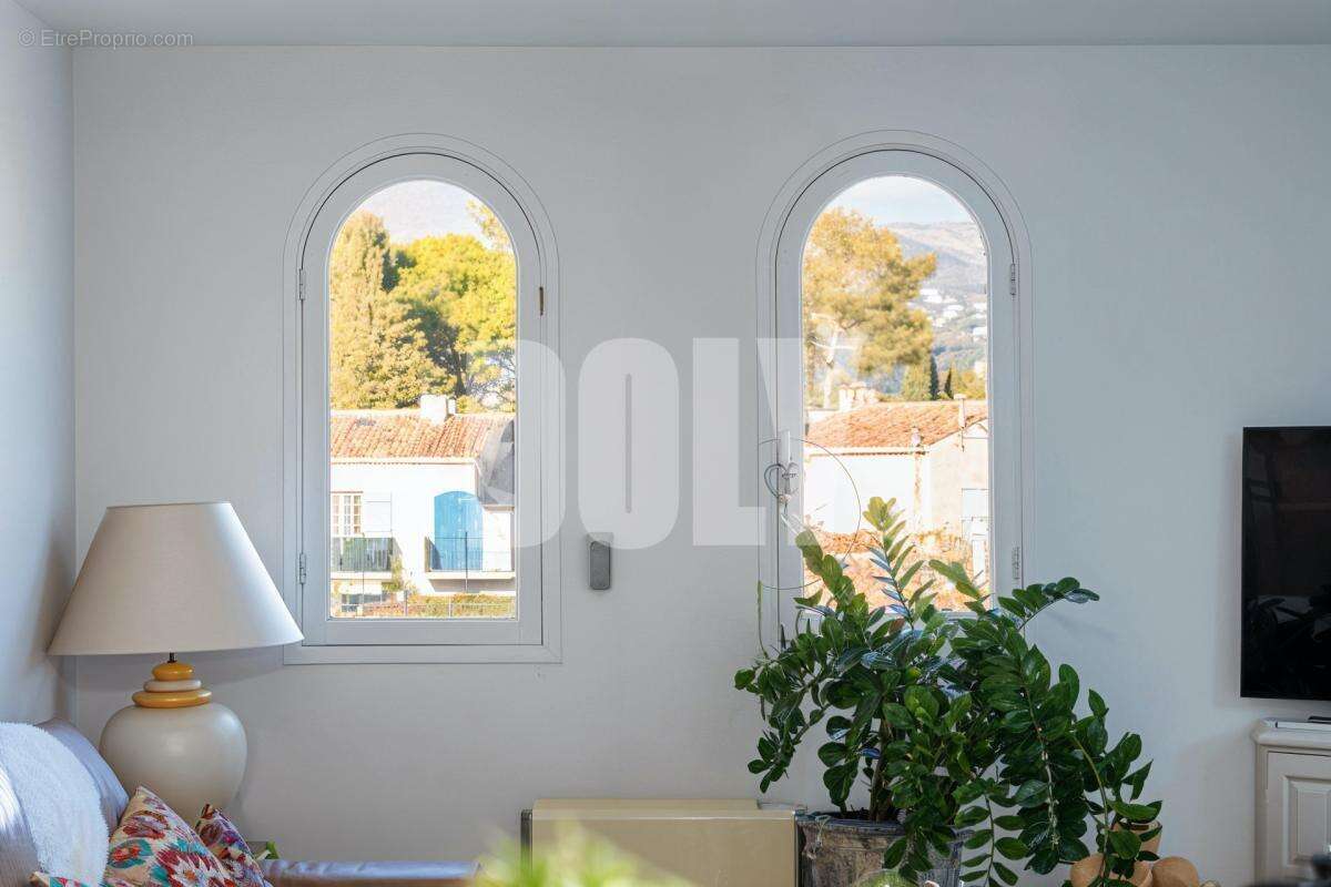 Appartement à VILLENEUVE-LOUBET