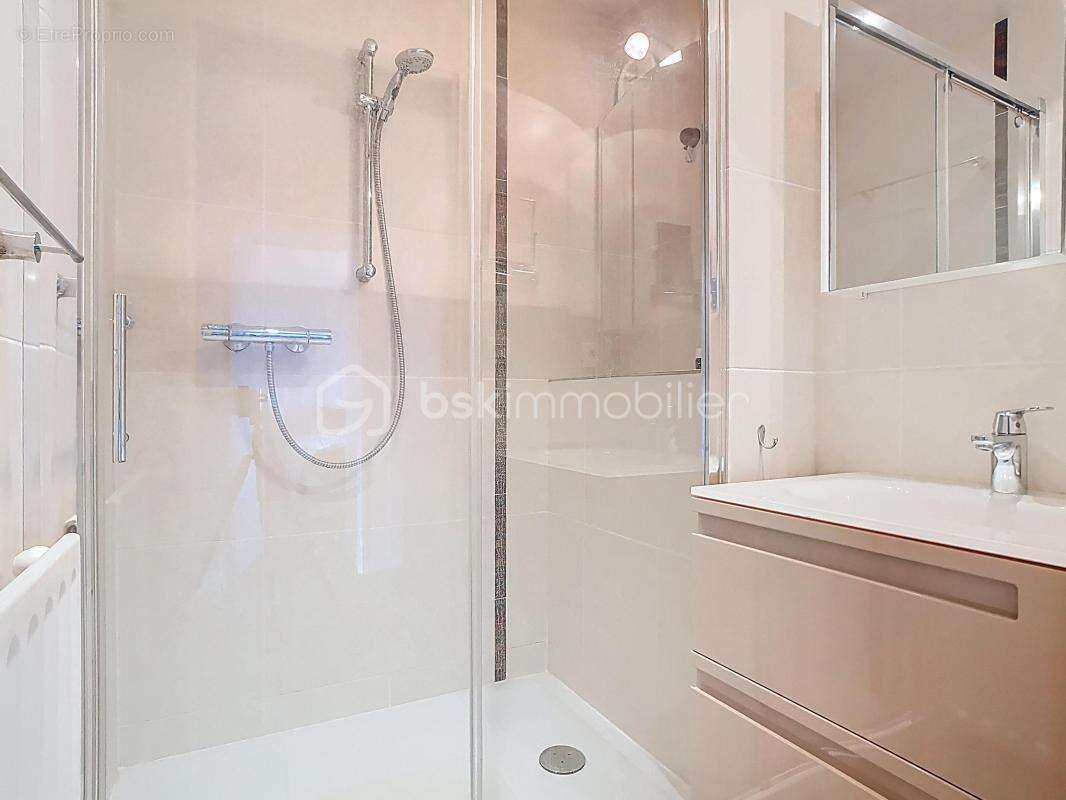 Maison à CHAMPS-SUR-MARNE