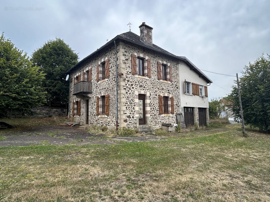 Maison à NAVES