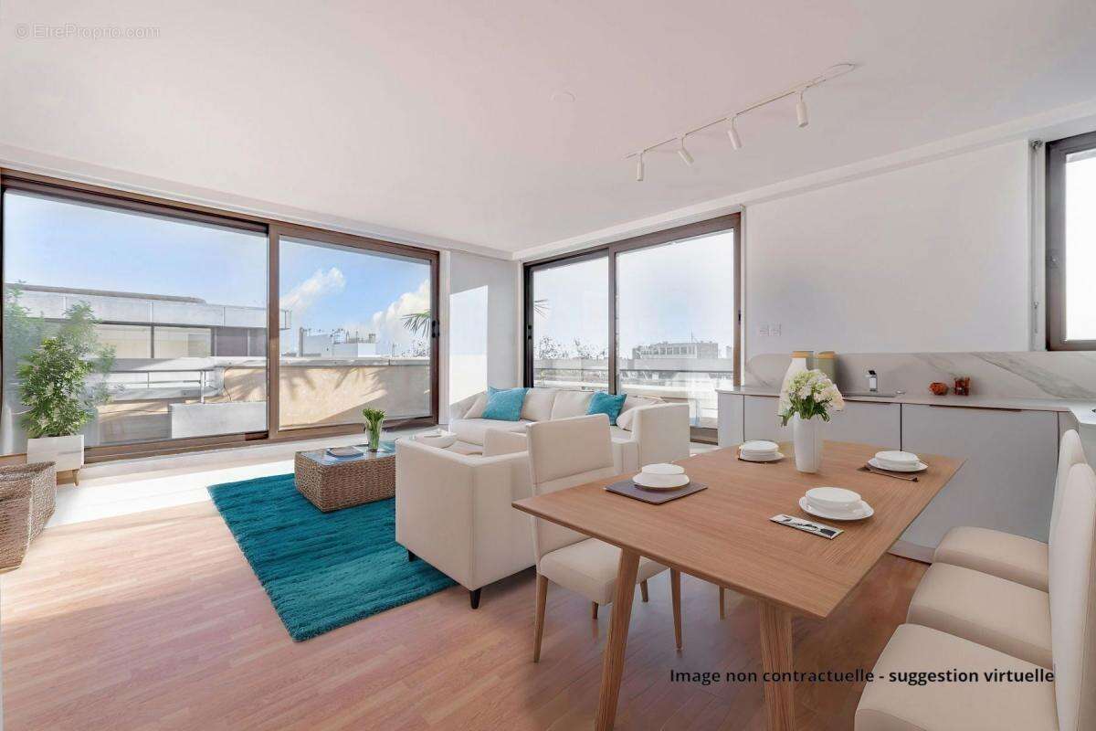 Appartement à PARIS-8E