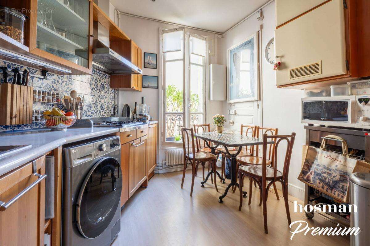 Appartement à PARIS-15E