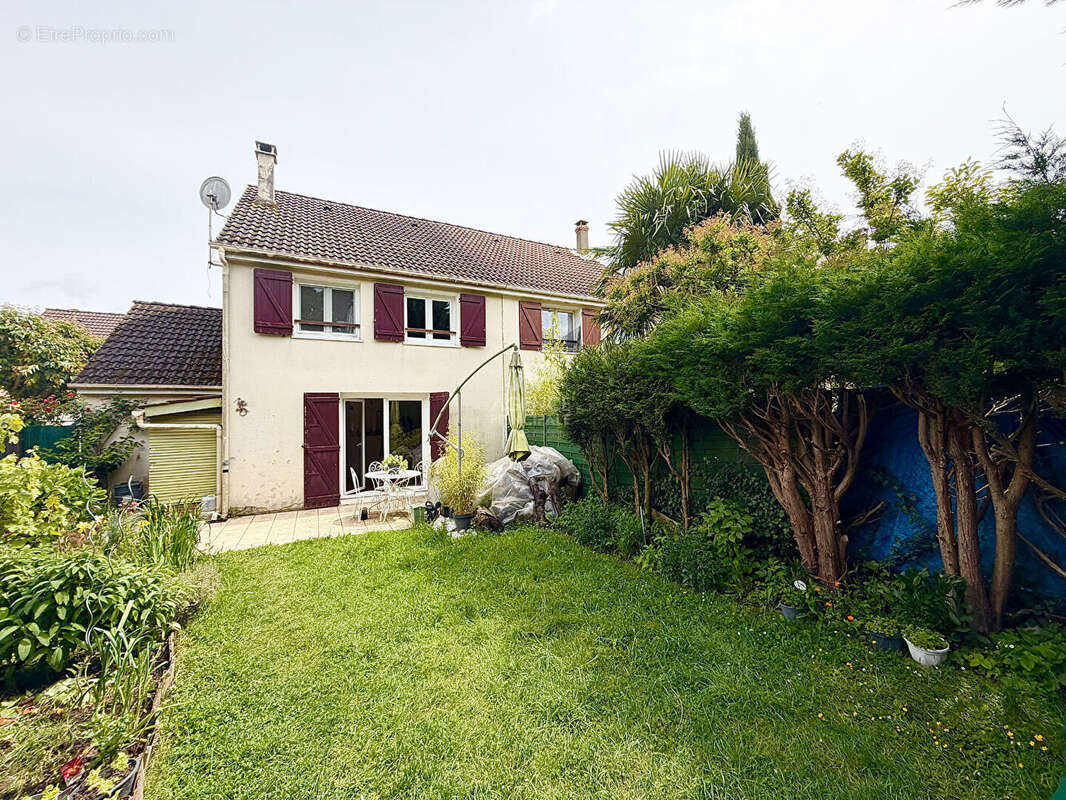 Maison à CERGY
