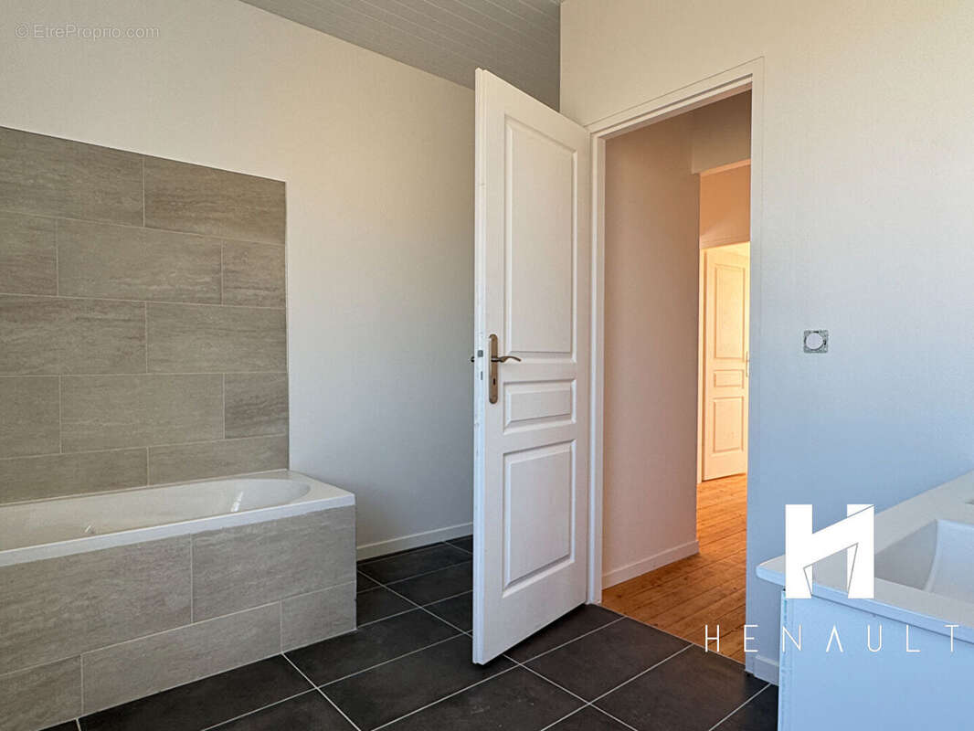 Maison à SAINTE-MARIE-DE-RE