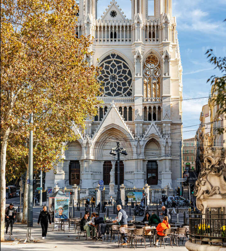 Appartement à MARSEILLE-1E