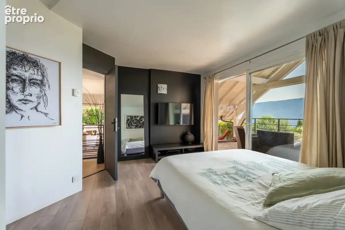 Hauteurs AIX LES BAINS - Villa familiale : panoramique sur le lac - piscine et jardin - photo 12