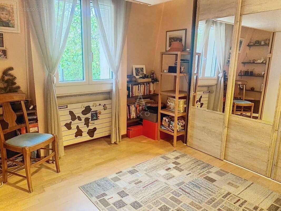 Maison à SAINT-MAUR-DES-FOSSES