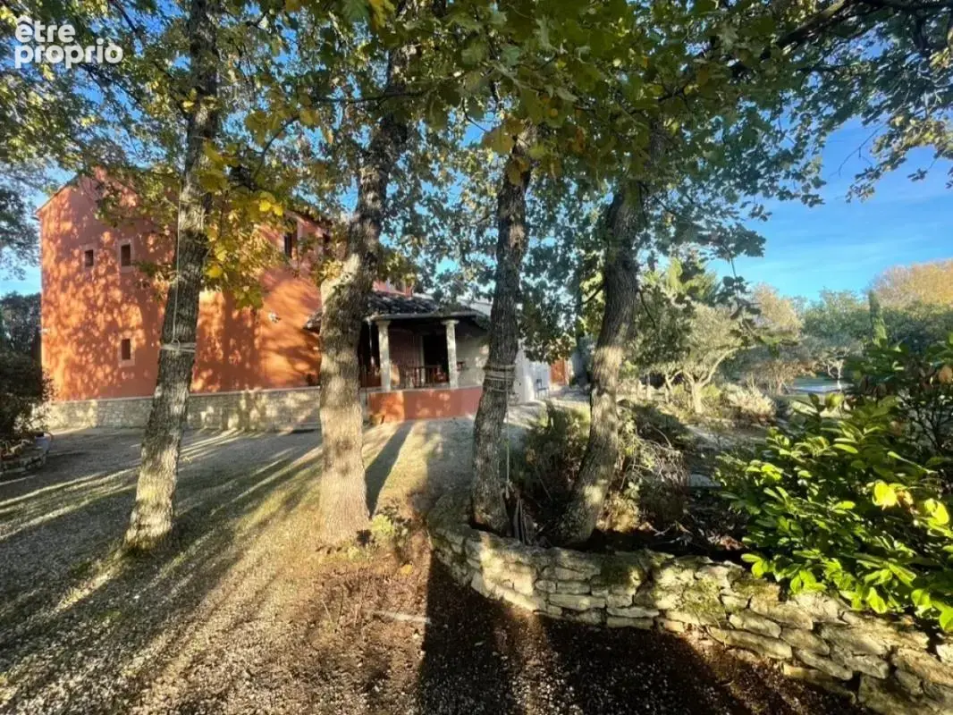 Maison à ROUSSILLON