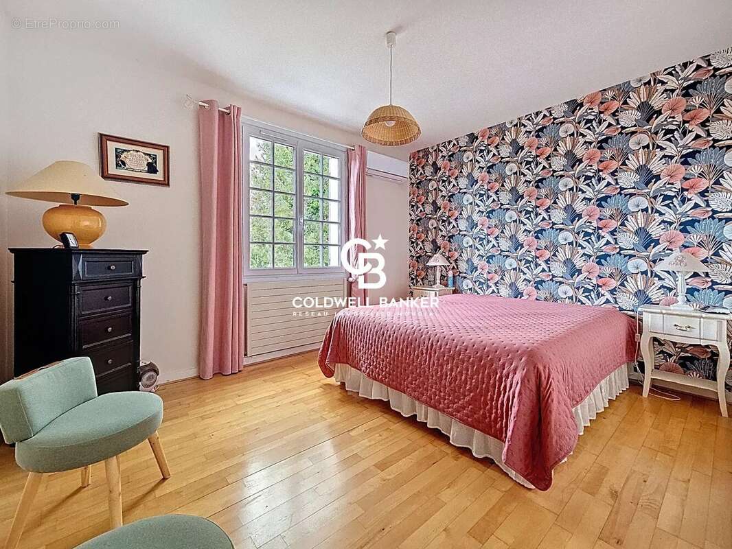 Maison à SAINTES