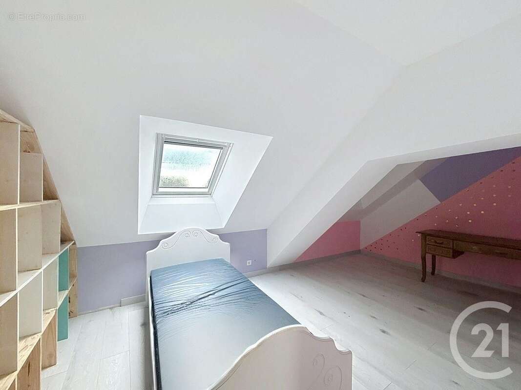 Maison à VILLETHIERRY