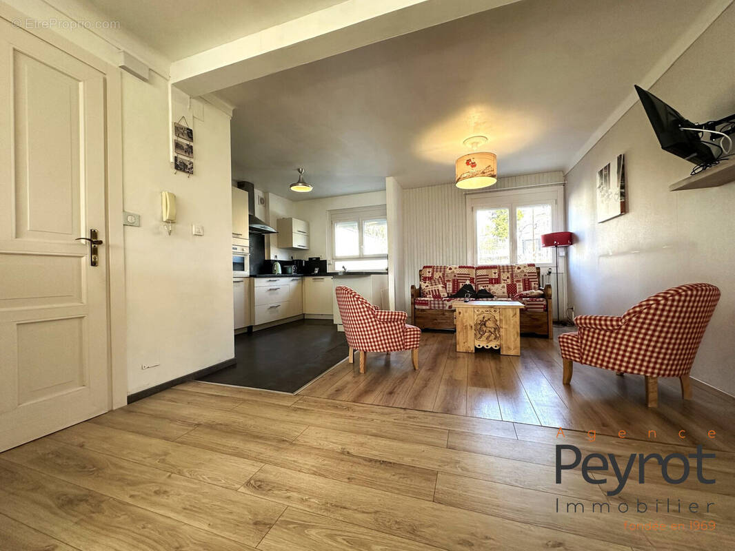 Appartement à FONT-ROMEU-ODEILLO-VIA
