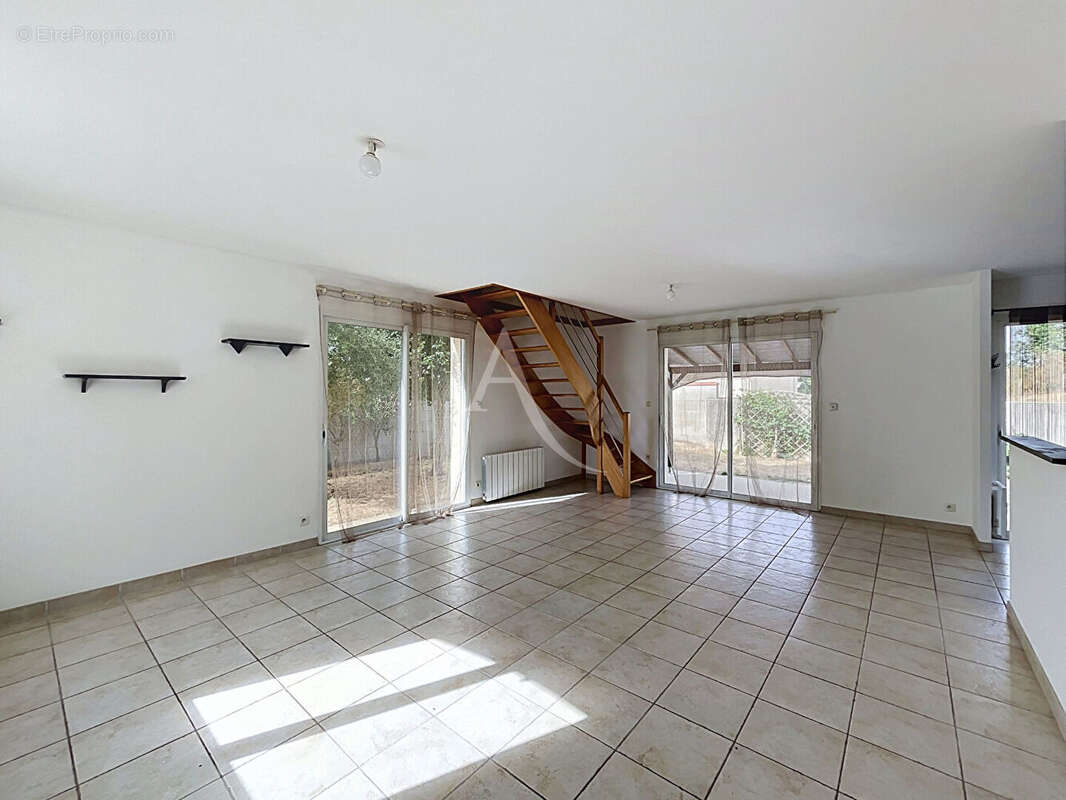 Maison familiale dans un secteur calme et recherché - photo 3