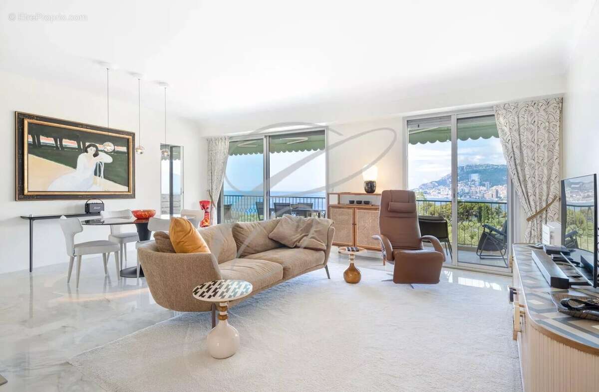 Appartement à ROQUEBRUNE-CAP-MARTIN