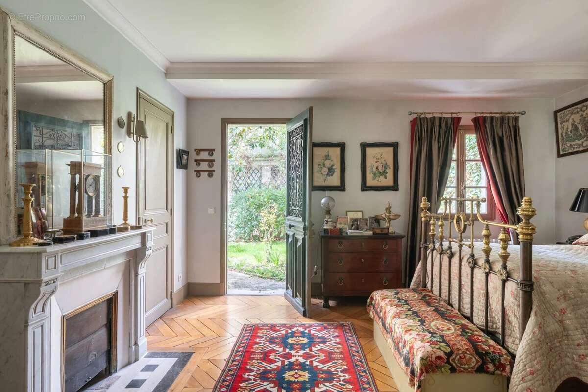 Appartement à PARIS-5E