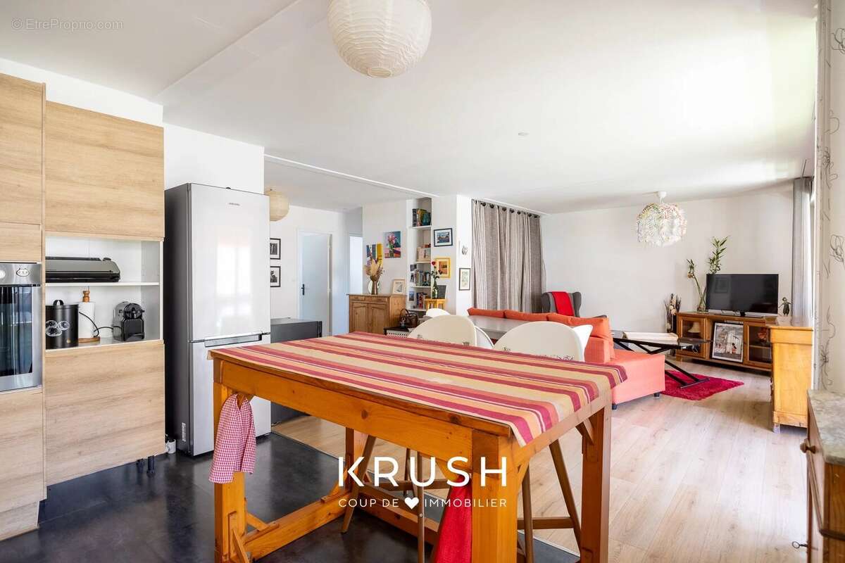 Appartement à MARSEILLE-2E
