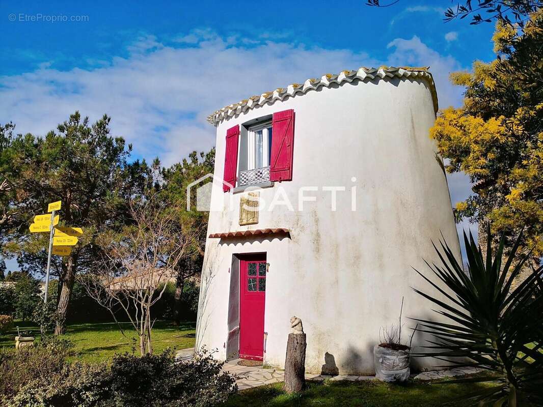 Photo 2 - Commerce à MARSEILLETTE