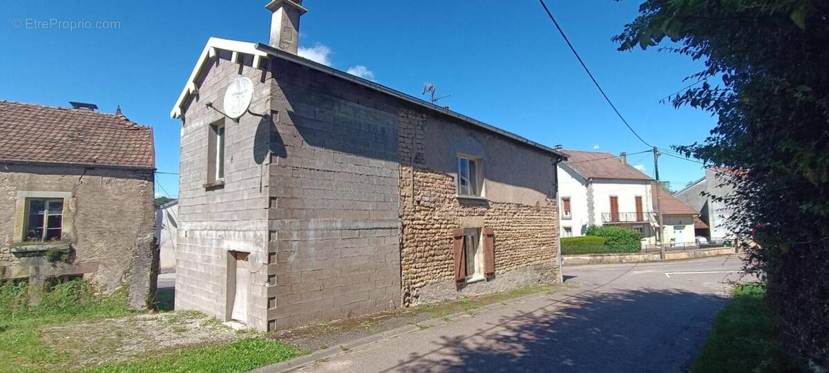 Maison à BROTTE-LES-LUXEUIL