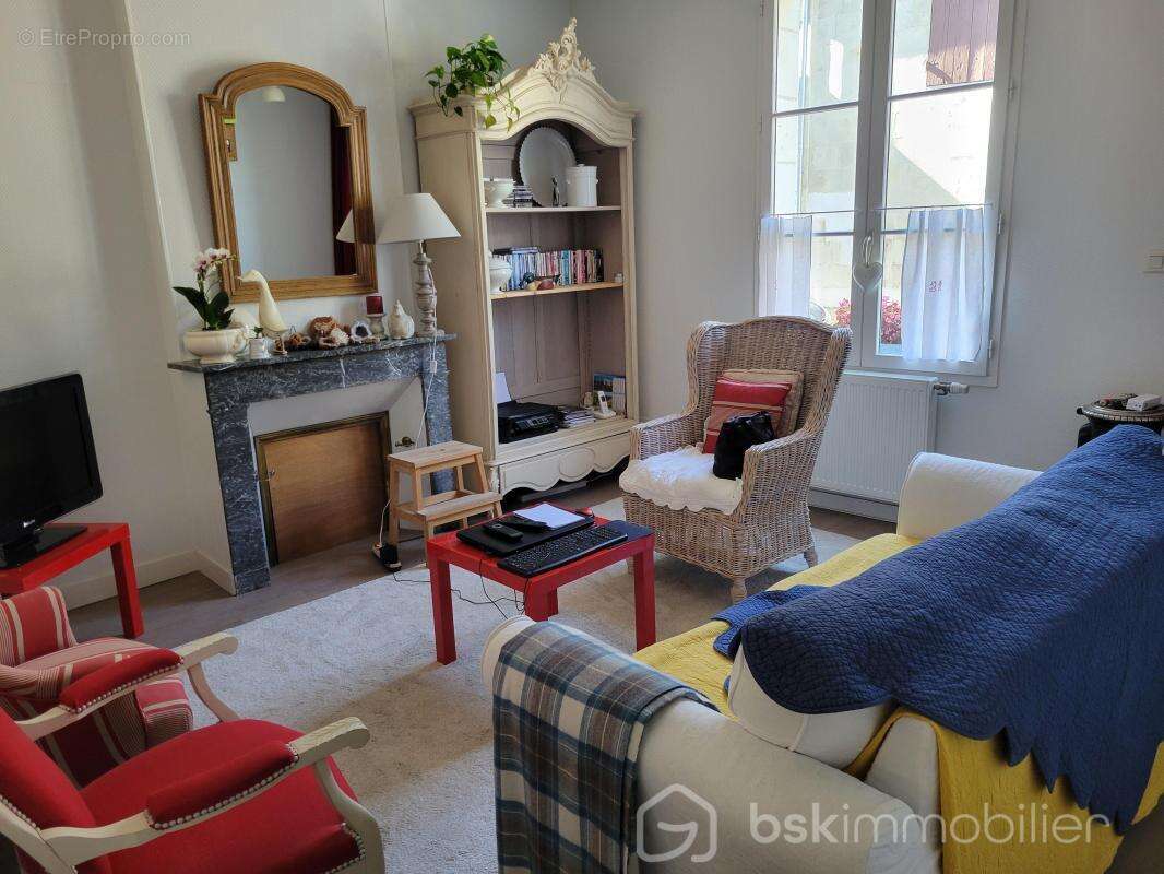 Maison à CHATELLERAULT