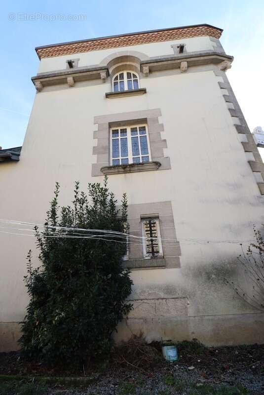 Maison à MAGNAC-LAVAL