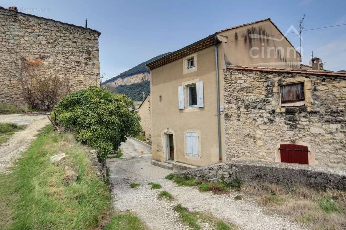 Appartement à CRUAS