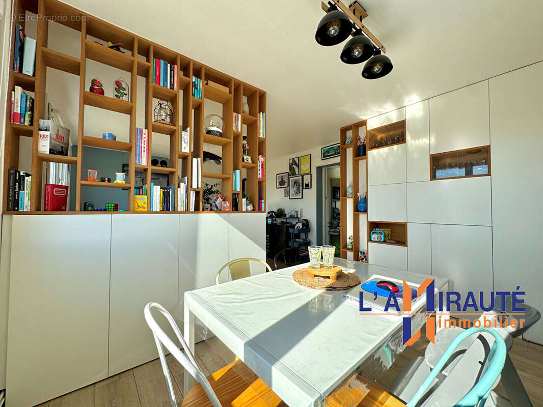 Appartement à HOUILLES