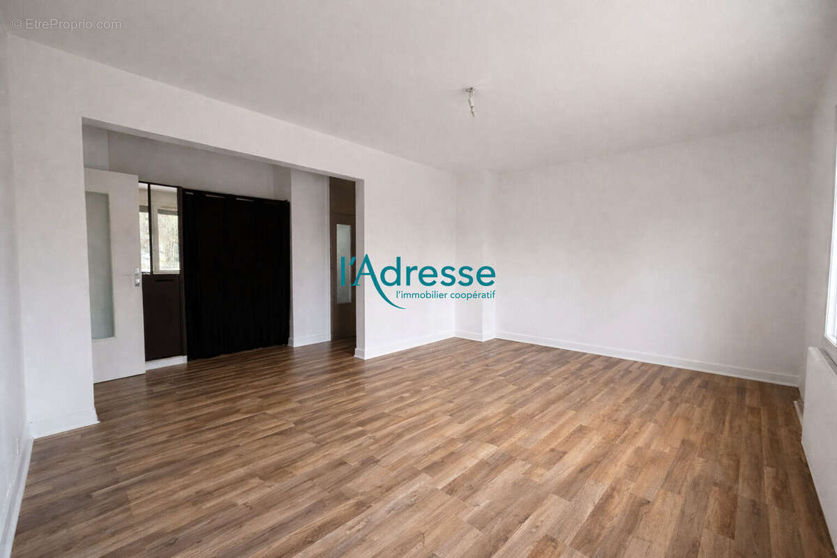 Appartement à NANTERRE