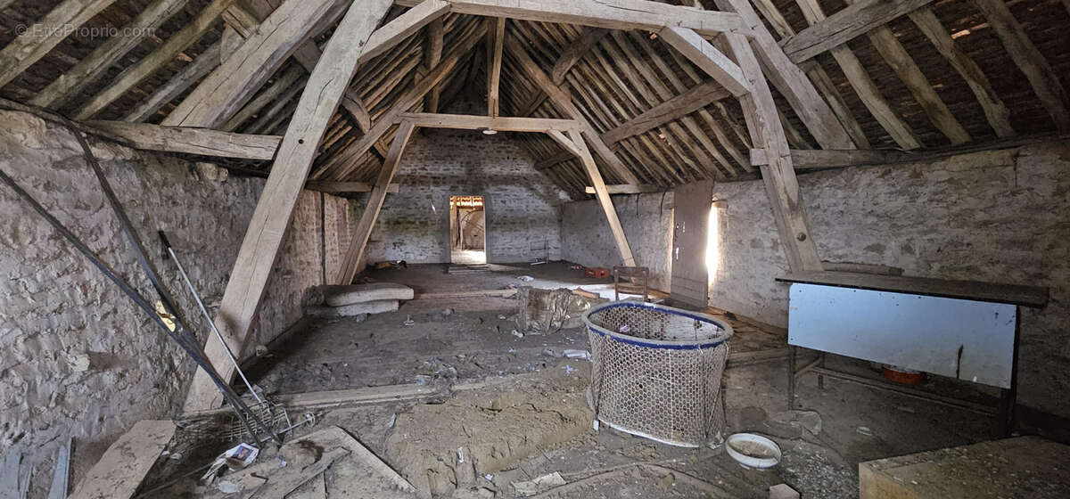 Maison à VARZY