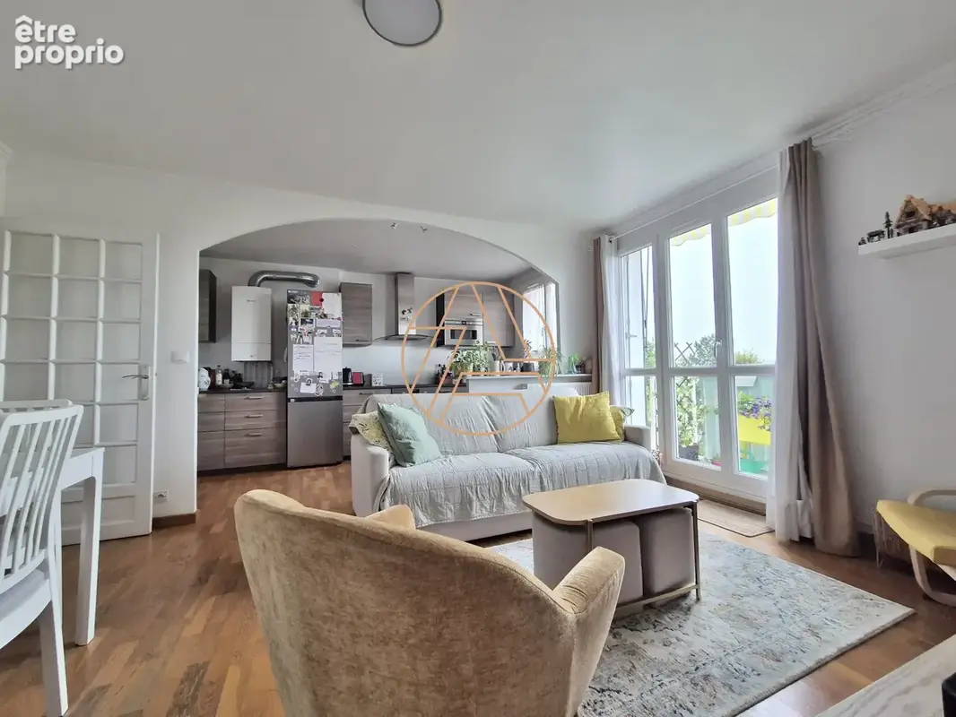 Appartement à SAINT-MAUR-DES-FOSSES