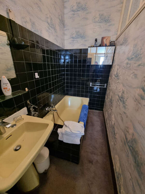 Appartement à YZEURE