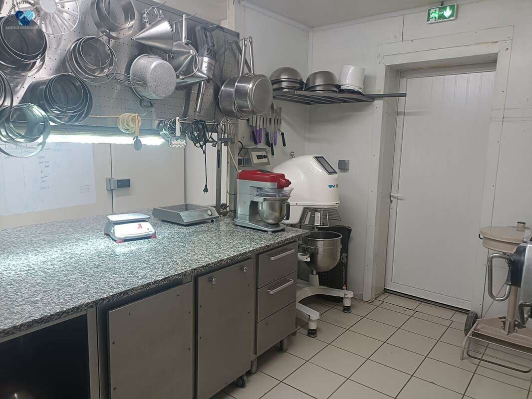 Commerce à MONTGISCARD