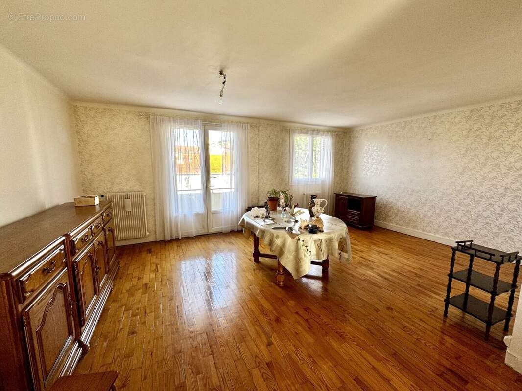 Appartement à LA RICAMARIE