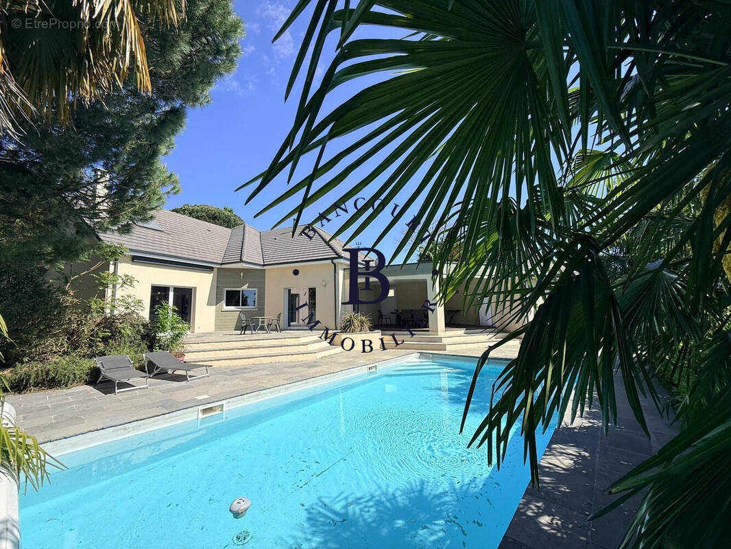 Maison à DAMPNIAT