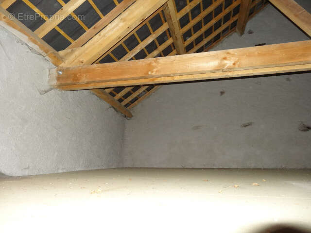 Maison à CHAPDES-BEAUFORT