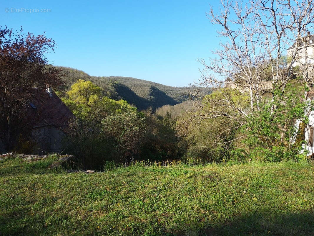 Maison à MONTVALENT