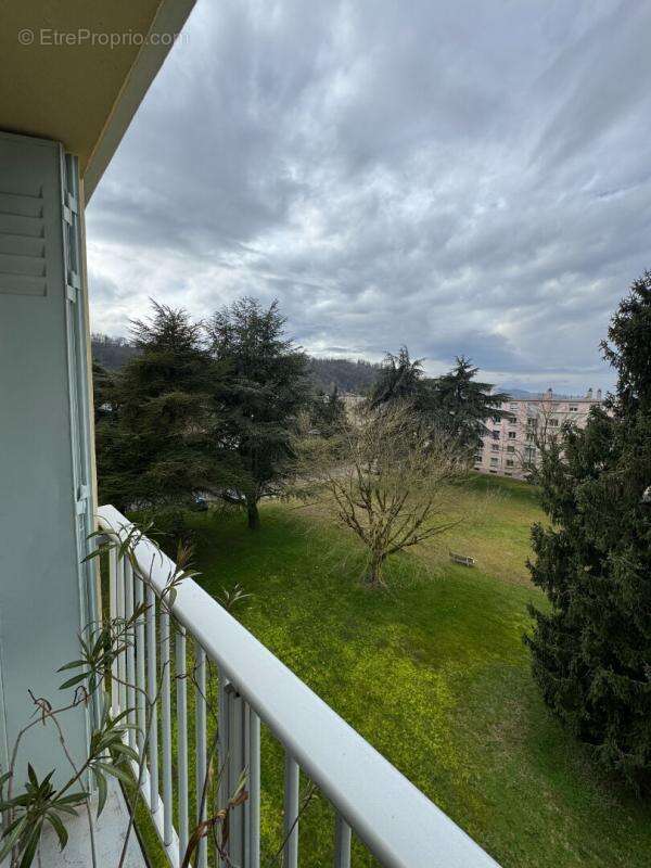 Appartement à BOURGOIN-JALLIEU