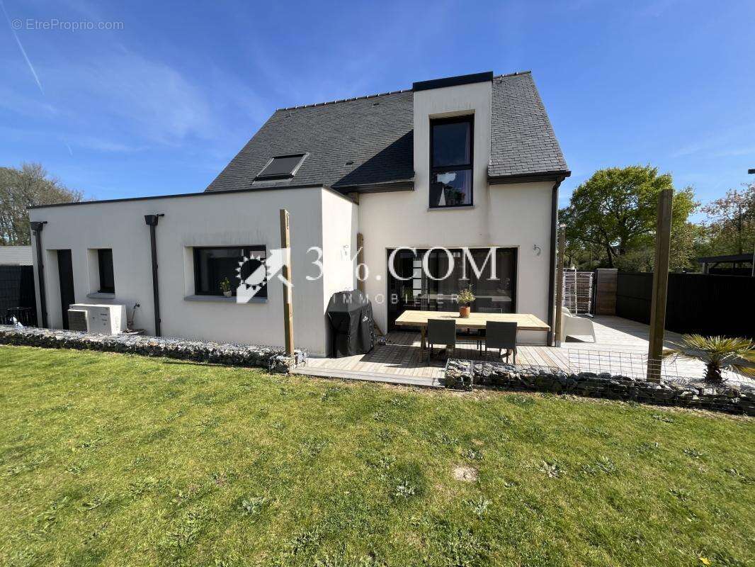 Maison à SAINT-LYPHARD