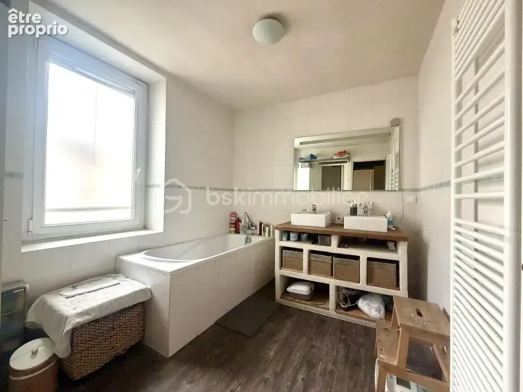 Maison de ville T6 135 m² – Cour privative 40 m² – Terrasse en mezzanine sans vis-à-vis - photo 6