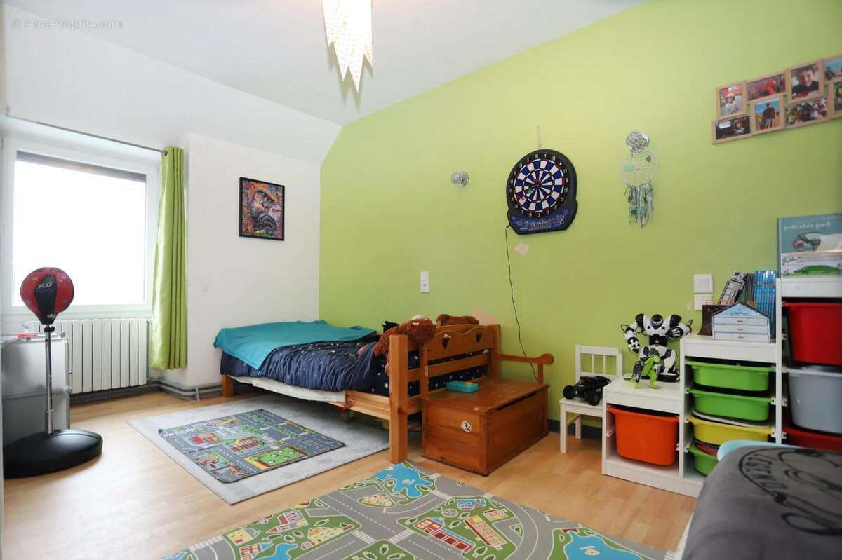 Maison à VAL-D'IZE